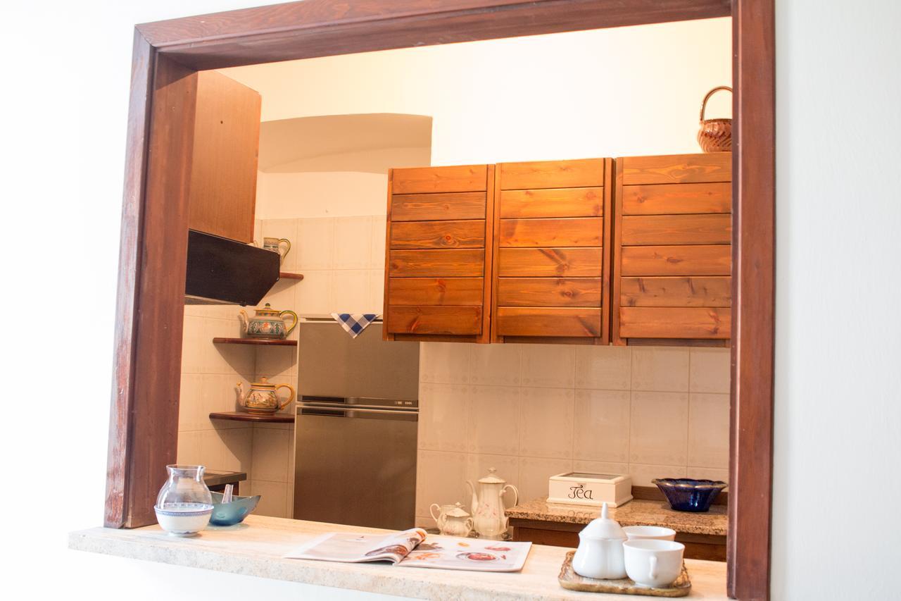 チェラーノ Il Mughetto Bed & Breakfast エクステリア 写真