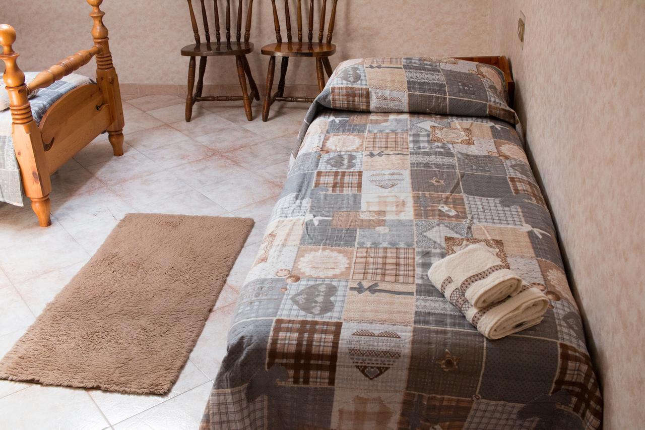 チェラーノ Il Mughetto Bed & Breakfast エクステリア 写真