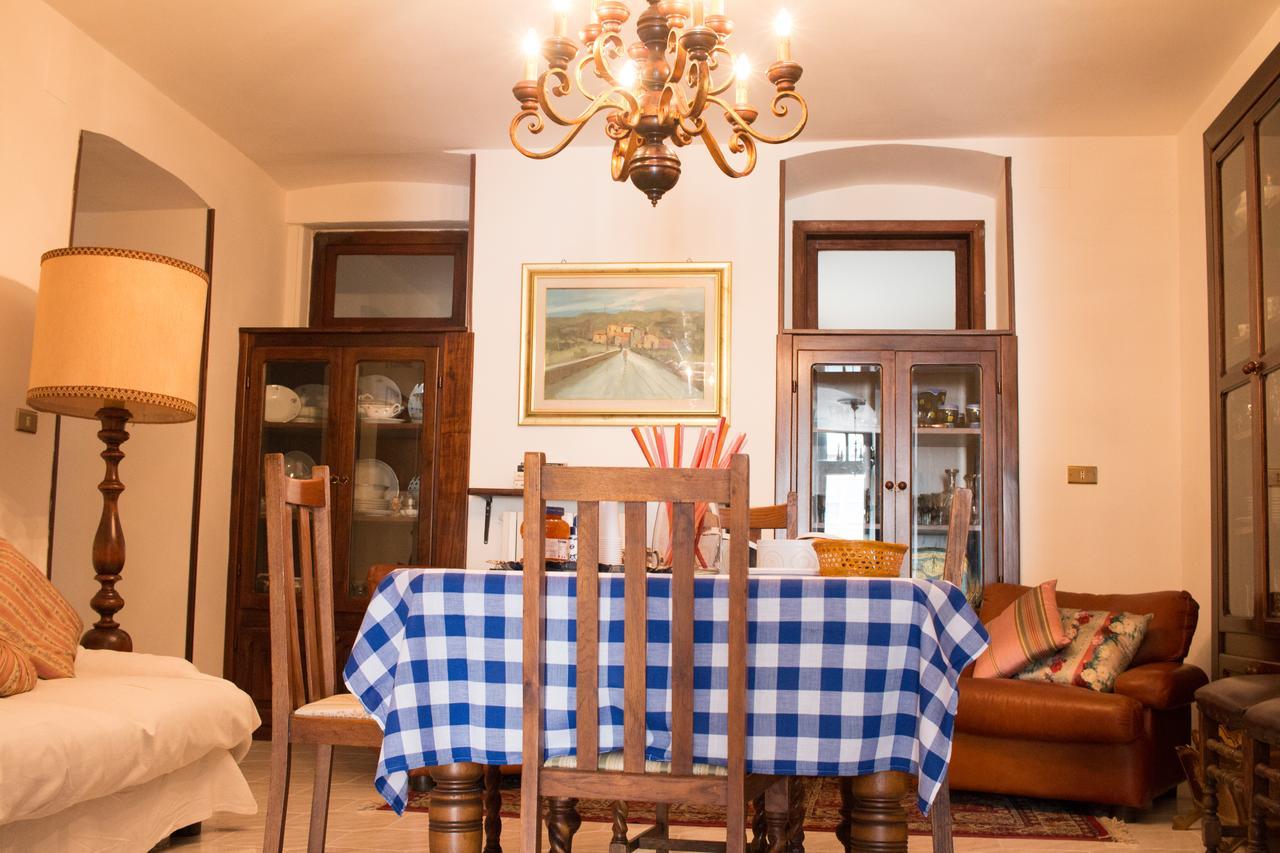チェラーノ Il Mughetto Bed & Breakfast エクステリア 写真