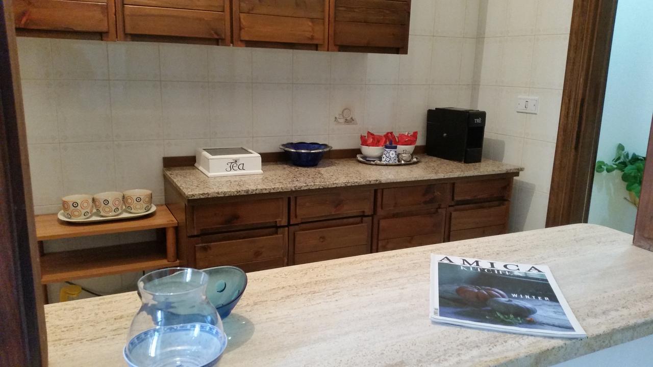 チェラーノ Il Mughetto Bed & Breakfast エクステリア 写真